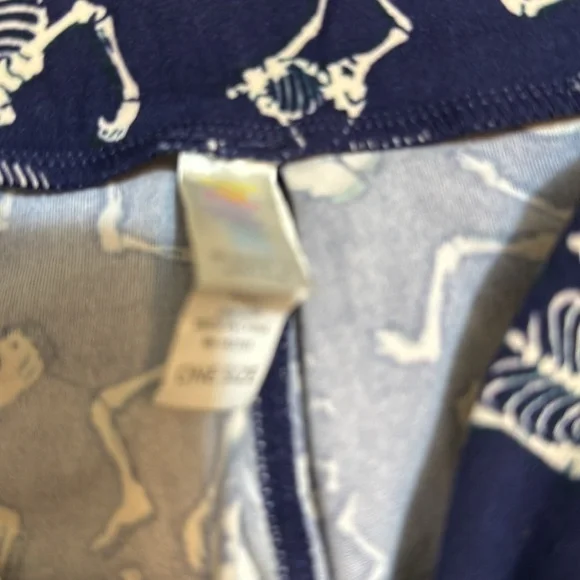 Lularoe Navy with White Skeletons Halloween Leggings One Size - Picture 5 of 6
